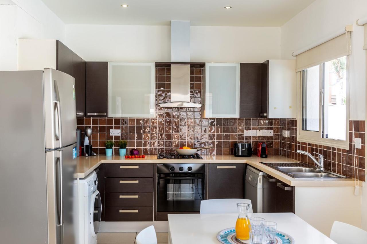 Villa Michelle 2 Protaras Ngoại thất bức ảnh