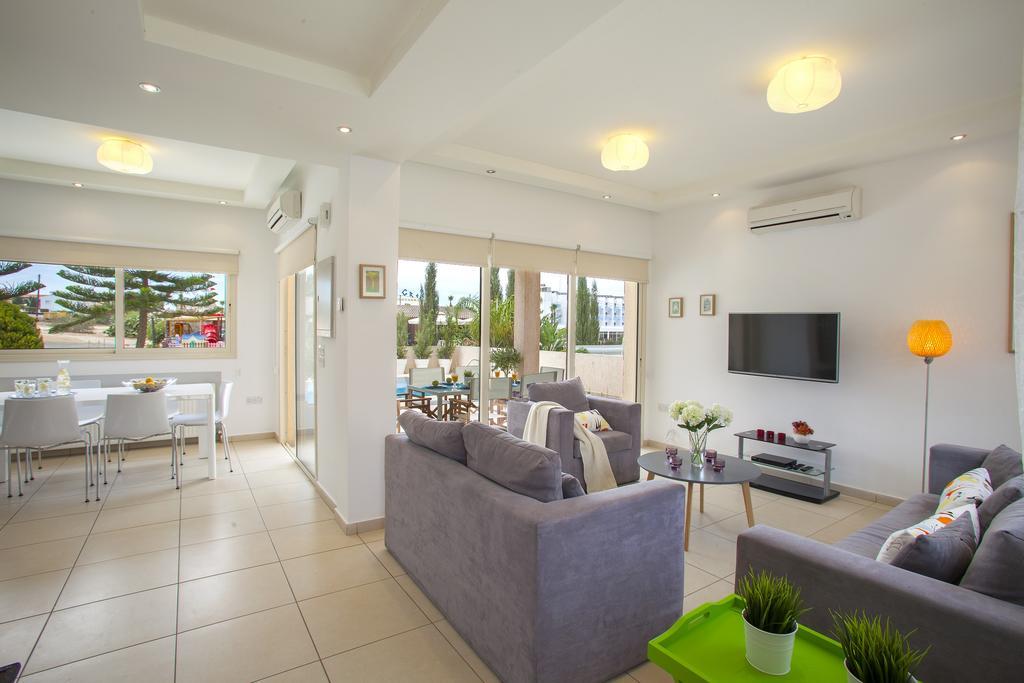 Villa Michelle 2 Protaras Ngoại thất bức ảnh